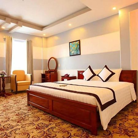 Khach San Long Ty Hotel Cà Mau Zewnętrze zdjęcie