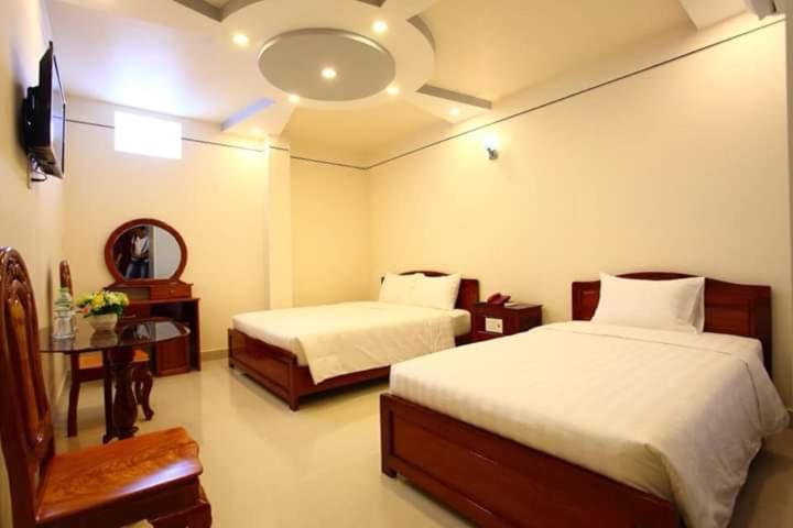 Khach San Long Ty Hotel Cà Mau Zewnętrze zdjęcie