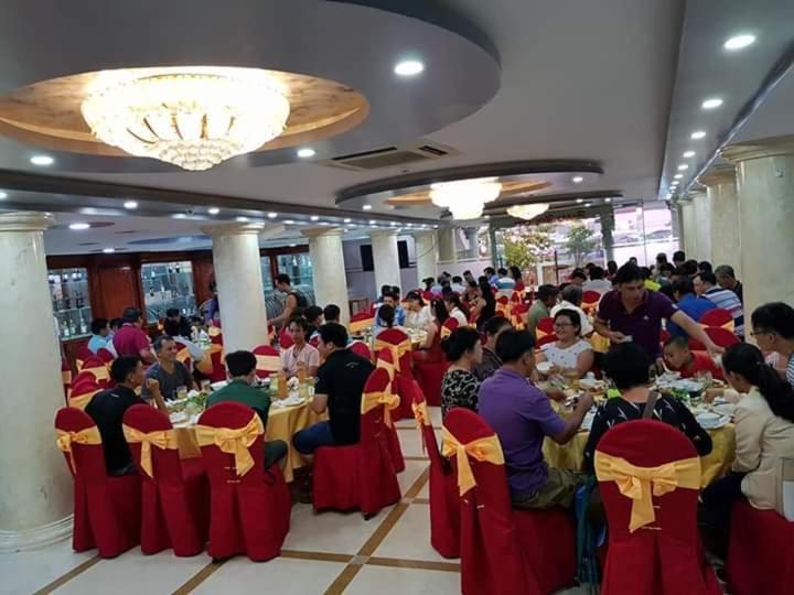 Khach San Long Ty Hotel Cà Mau Zewnętrze zdjęcie